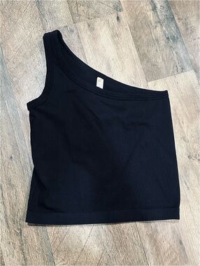 Asymmetrical Black Ribbed One-Shoulder Tank Top